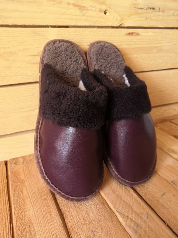 Brown leather shearling slides for women