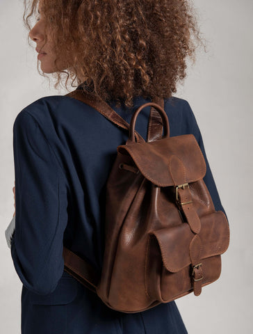 Medium leather backpack "Aether"