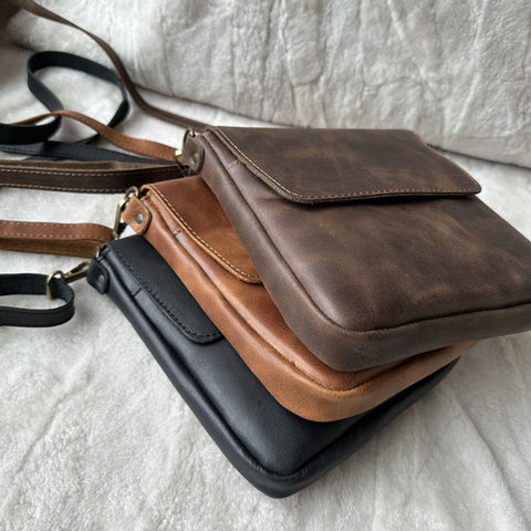 Unisex leather crossbody bag 'Agape'