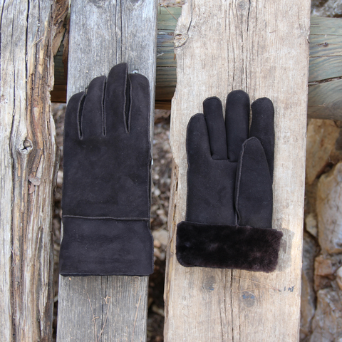 Black shearling gloves