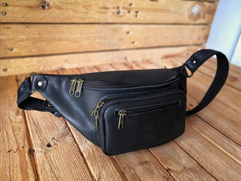 Leather fanny pack "Aetos"